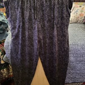 BNWT Harlow & Rose Whisperluxe Jogger Pants